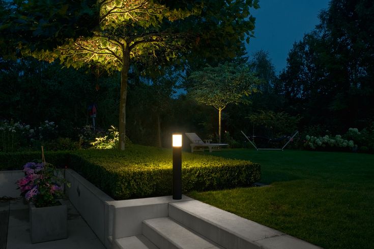 Đèn Bollard sân vườn