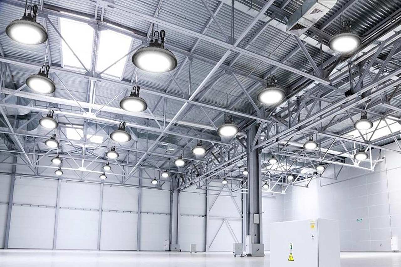 Đèn chiếu sáng nhà máy